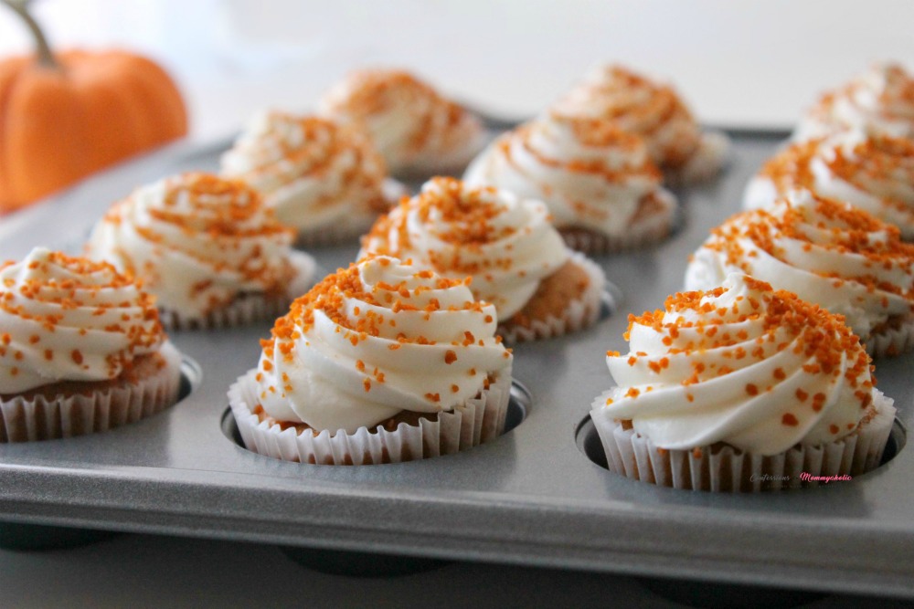 Spiced Pumpkin Mini Cupcakes Horizontal